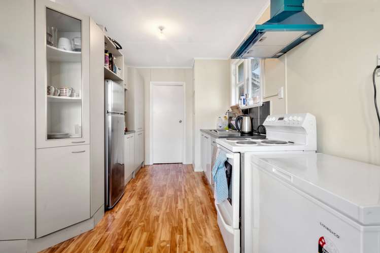 6 Matamata Place Otara_5