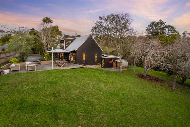 19 Bernard Magnus Lane Greenhithe_7