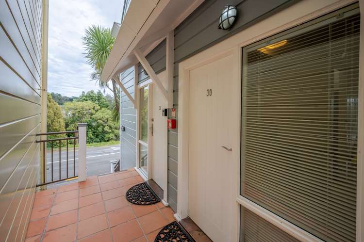 85j Beach Road Akaroa_17