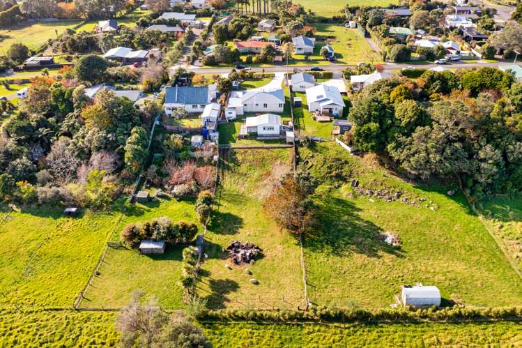 16 Cumming Street Okato_38