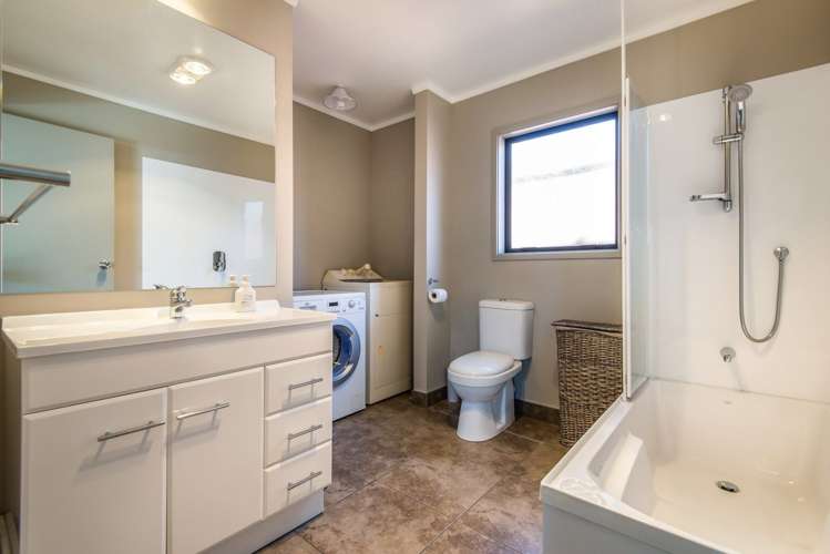 47a Glen Marine Parade Glendene_14