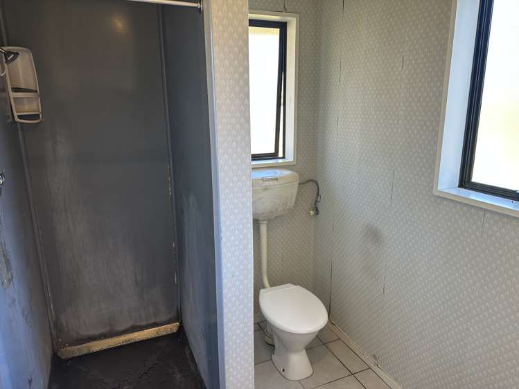 43 Chertsey Kyle Road Chertsey_9
