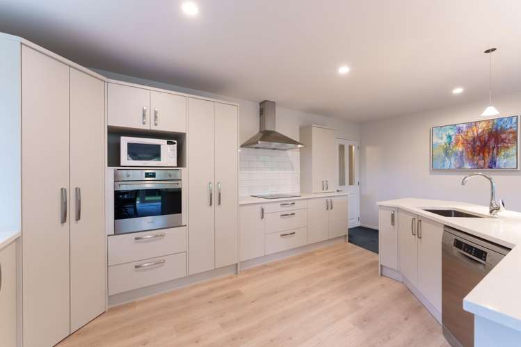 9 Saint Clair Close Harewood_3