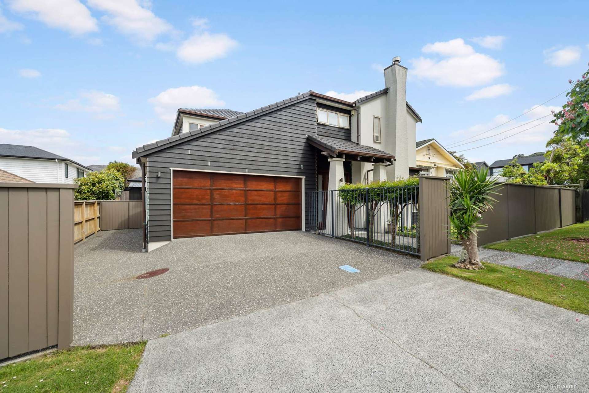 17B Queensway Three Kings_0