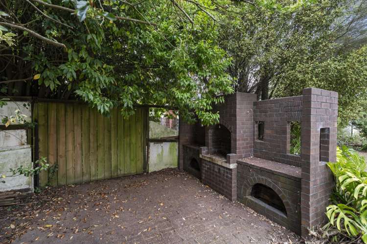 32 Triangle Road Massey_26