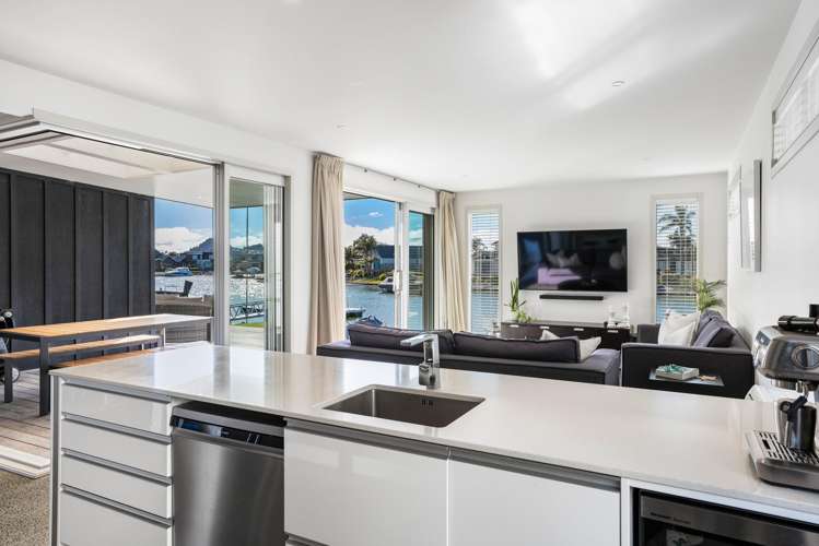 150 Waterways Parade Pauanui_12