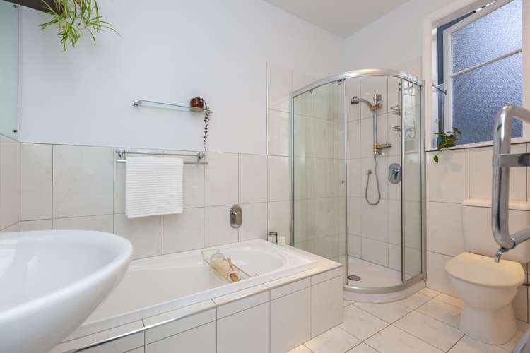 30 Newry Road Raumati Beach_22