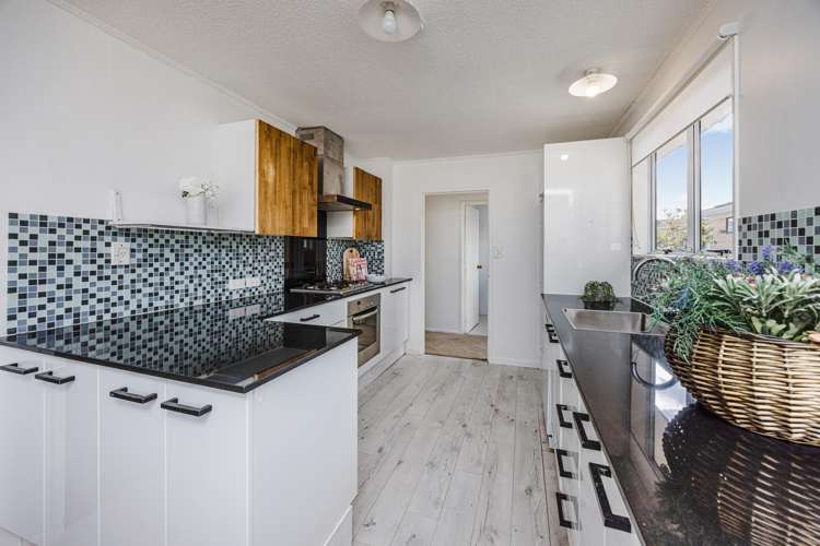 1/17 Etherton Drive Manurewa_6