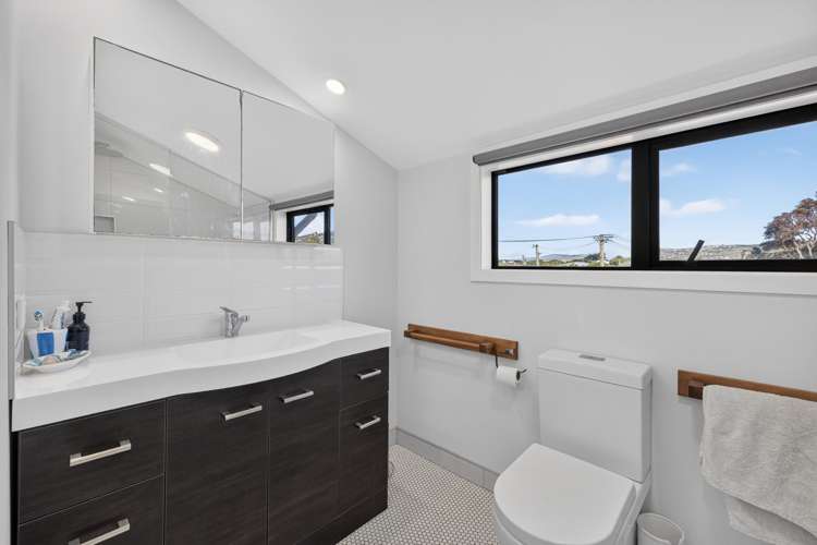 114 Rocking Horse Road Southshore_20