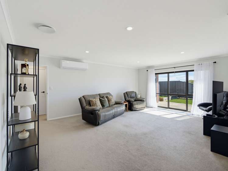 21 Omega Place Coastlands_13