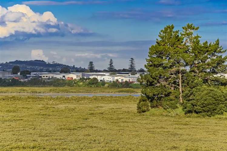 1/13 Bedford Street Te Atatu South_7