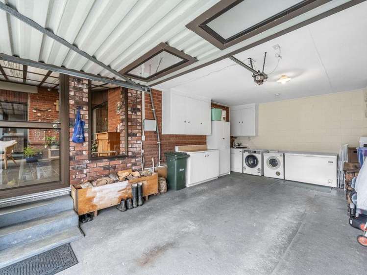  442 Queens Drive Windsor_11