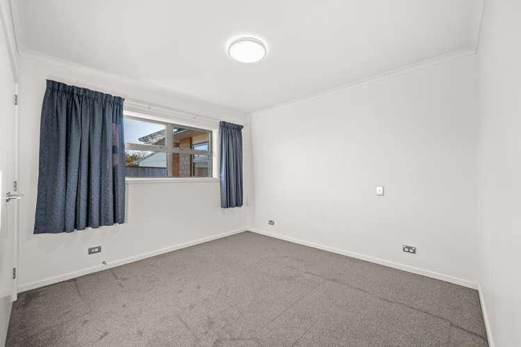 42 Fergusson Street Solway_23