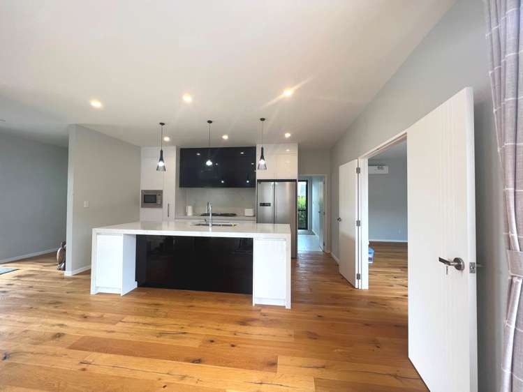 10 Byron Drury Way Riverhead_7