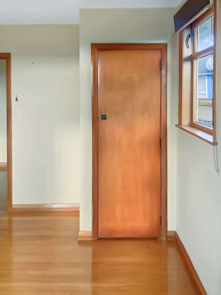 23 Holland Crescent Bulls_7