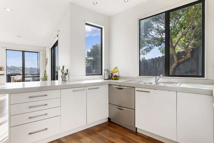 15/22 Northcross Drive Oteha_6