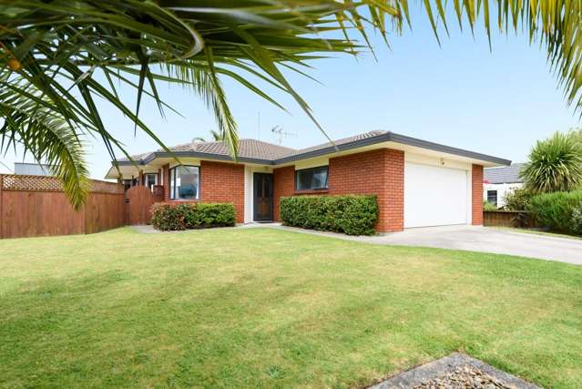 66 Ocean Crest Papamoa_2