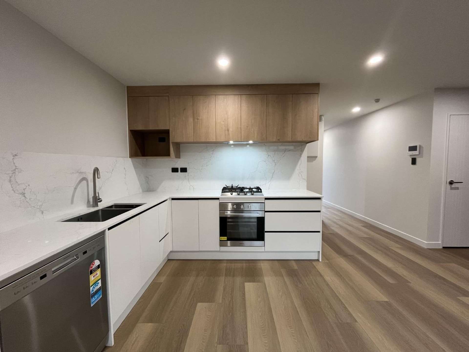 1/8 Wilmshurst Avenue 10695_0