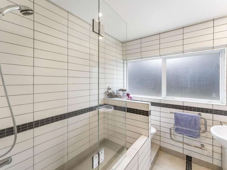 16 Landop Terrace Howick_37