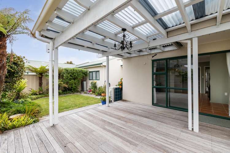 199 Frimley Oaks Frimley_9