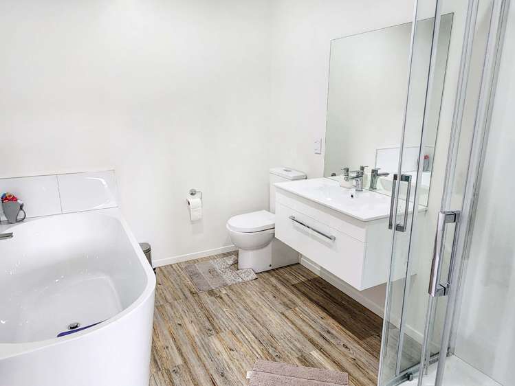 8 Taiko Place Porirua_12