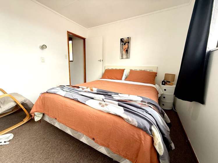 4/702 Grays Road_3