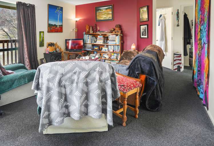 11 Banff Way Toi Toi_3