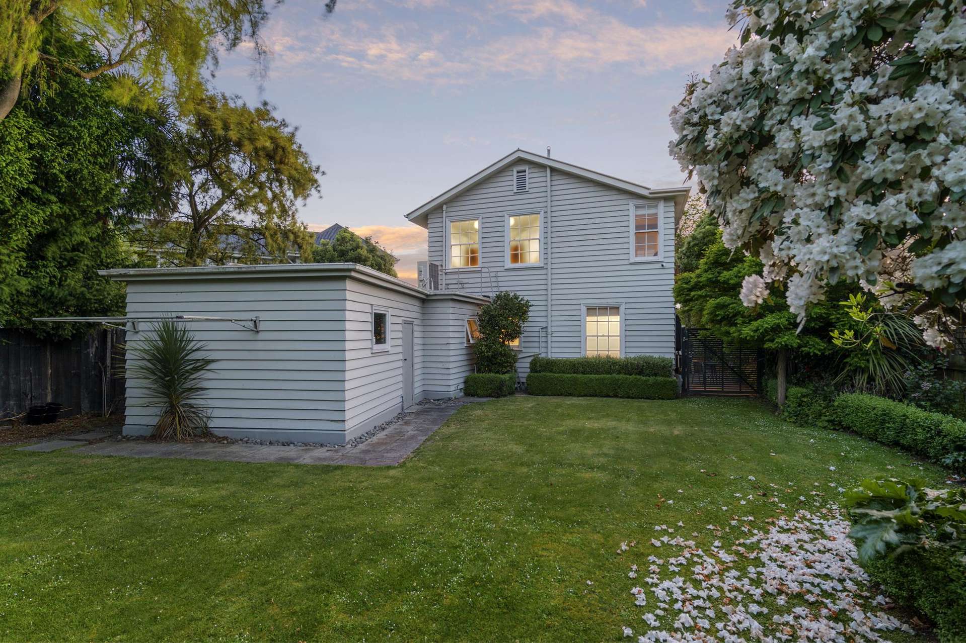 1/48 and 2/48 Fendalton Road Fendalton_0