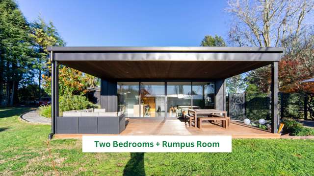 Modern Rural Retreat with Flexible Living
