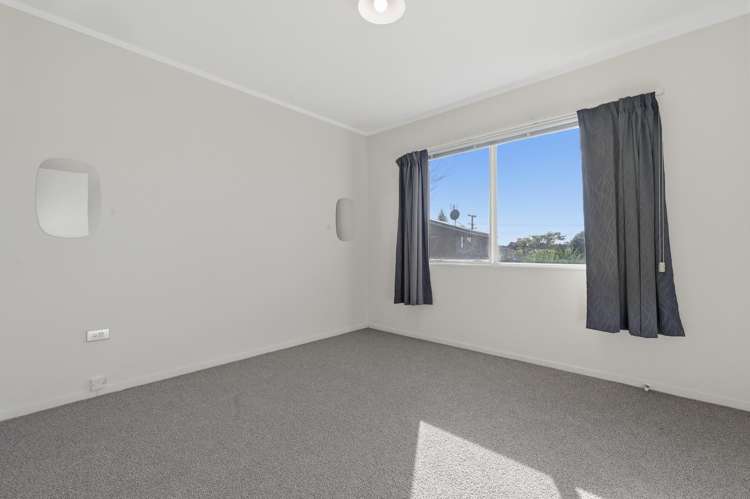 18B Alverstoke Road Parkvale_12