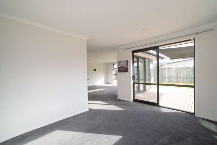 37 Albert Drive Clyde_8