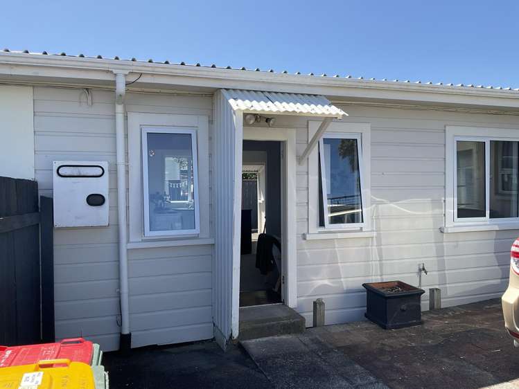 2/14 Karamu Street Strandon_7