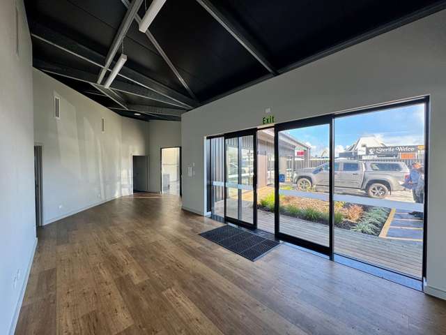 24 Smart Road Waiwhakaiho_4