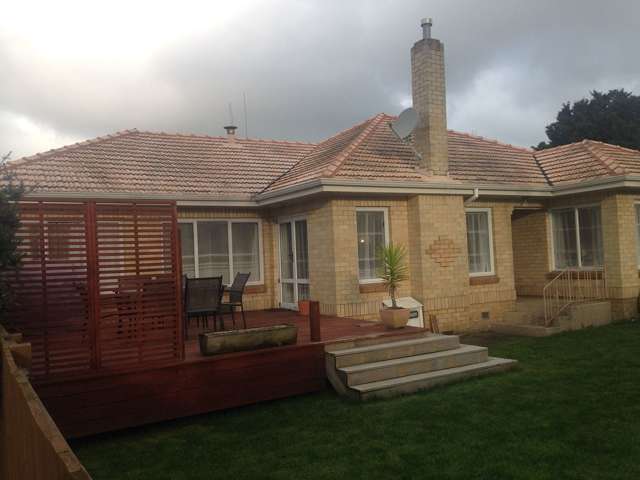 Charming 4BR Home in Hamilton East!