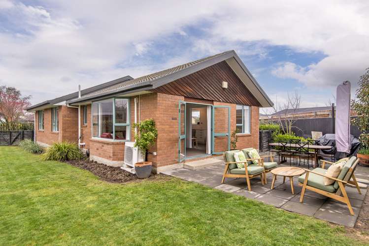 7 Oldham Place Darfield_1