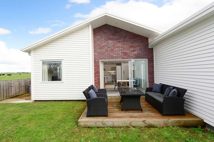 4/209 Tuhikaramea Road Dinsdale_14