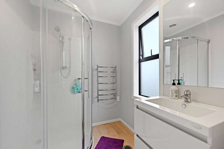 1/3 Charlemont Street Whitiora_11