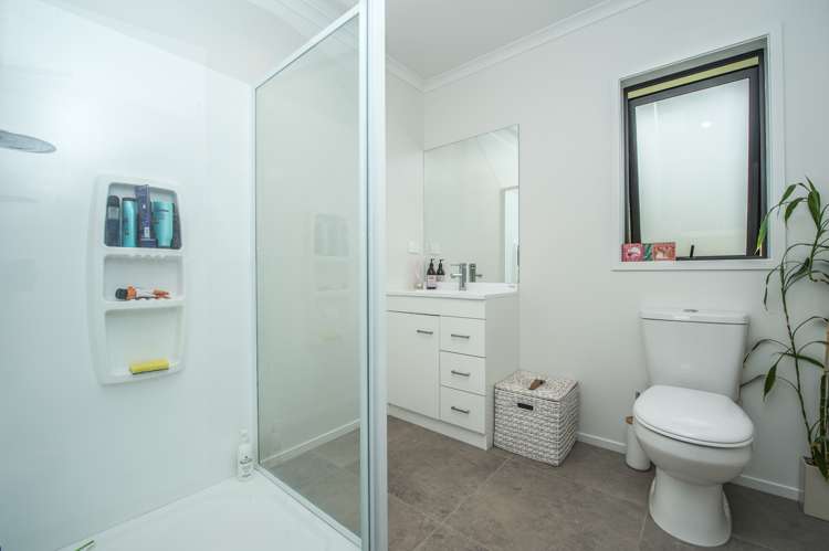 1 Glenwood Grove Whatawhata_15