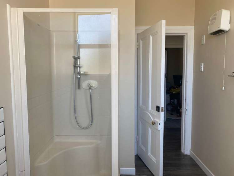 84 Settlement Road Papakura_10