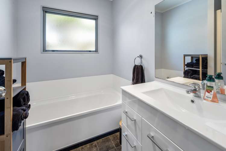 12b Resolution Road Welcome Bay_17