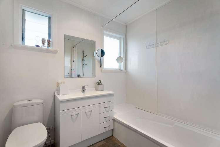 21 Tane Street New Lynn_13