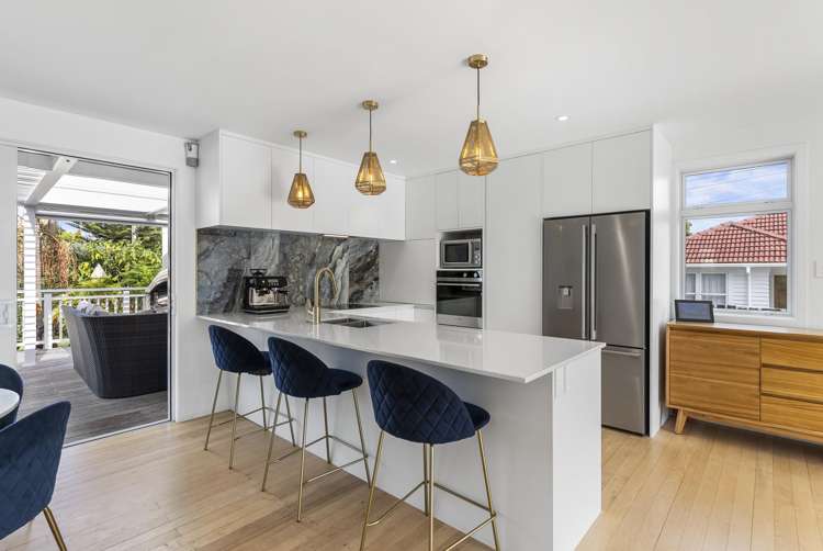 35 Chippendale Crescent Birkdale_7