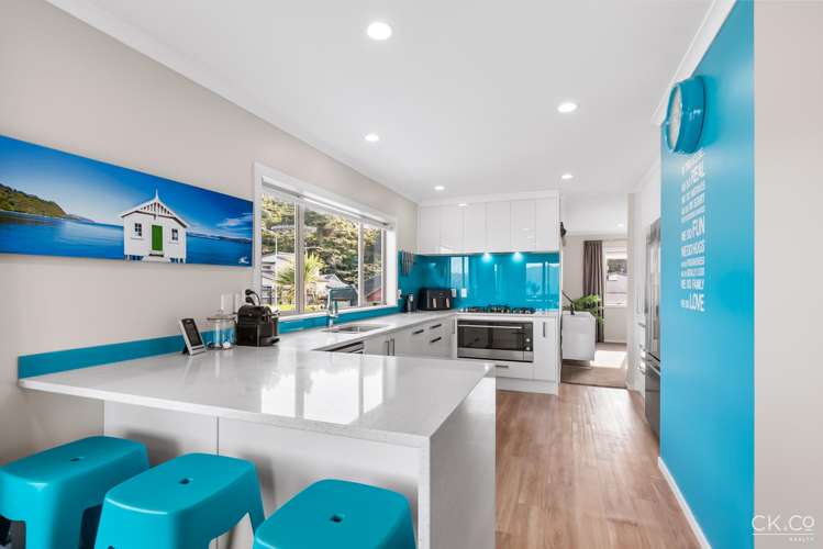 105 Redvers Drive Belmont_1