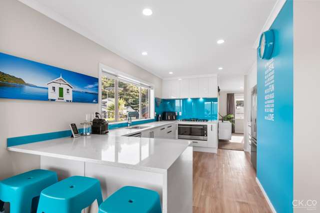 105 Redvers Drive Belmont_1