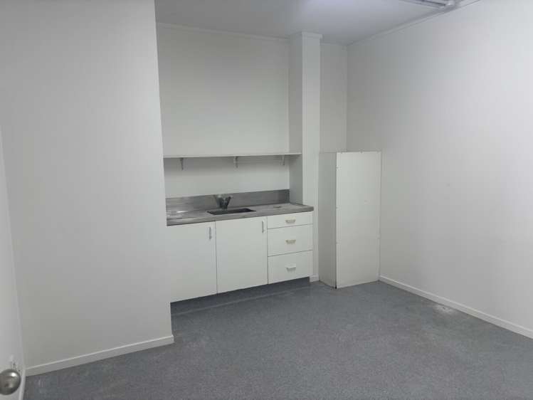 Unit 2, 6 Tangmere Place Greerton_10