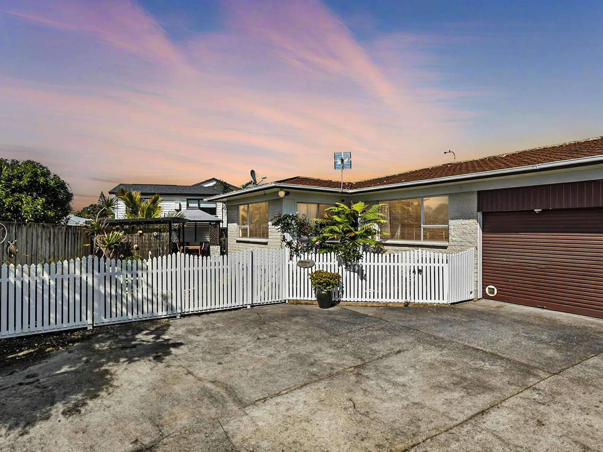 2/38 Blacklock Avenue Henderson_0