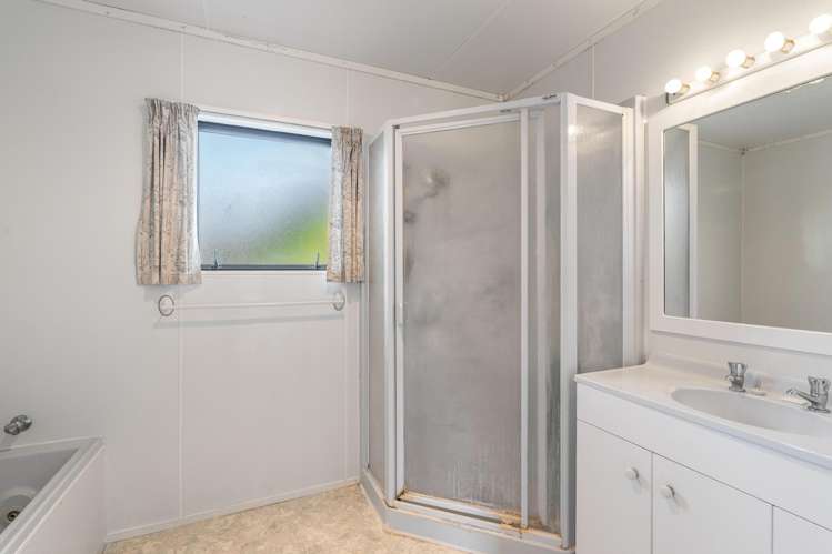 124 Given Avenue Whangamatā_16