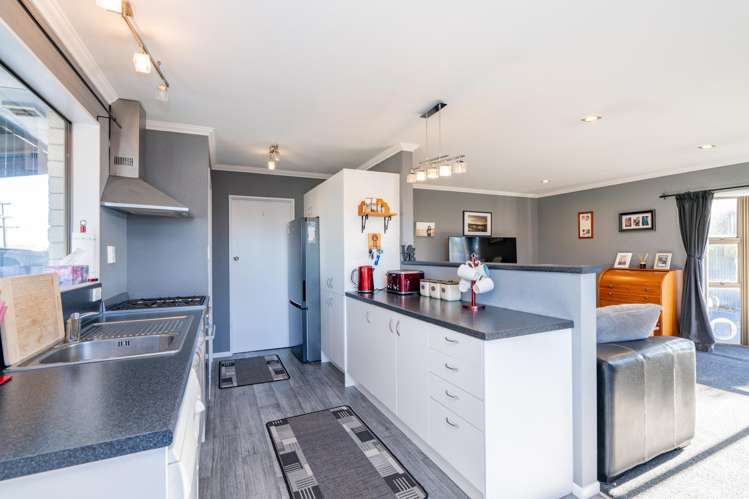 64 Oreti Street_4