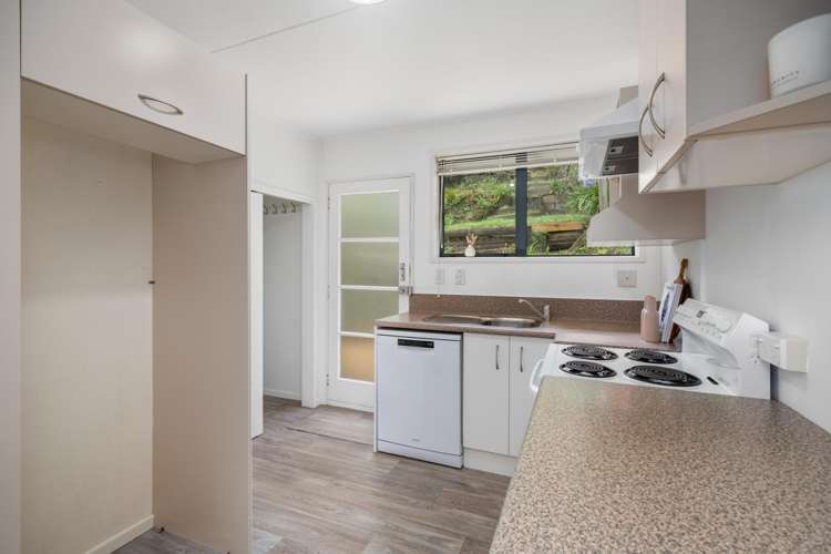 2/14 Doris Gordon Crescent Crofton Downs_5