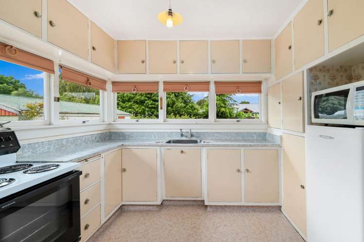 2 Brook Street Southbridge_4